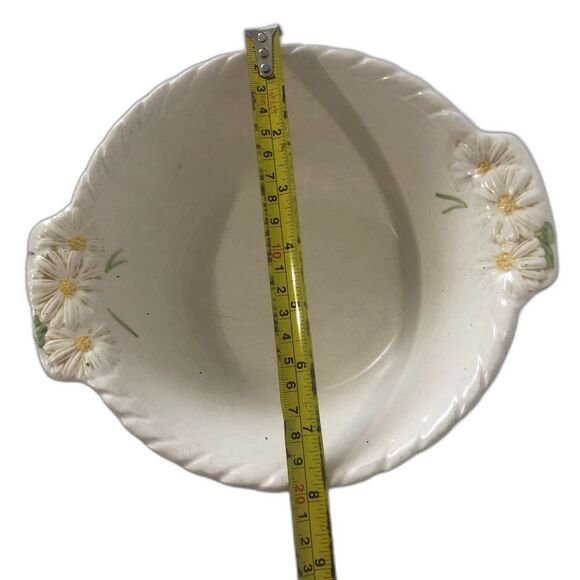 PoppyTrail Metlox Sculptured Daisy Set Of 2 Serving Bowls - Picture 5 of 9